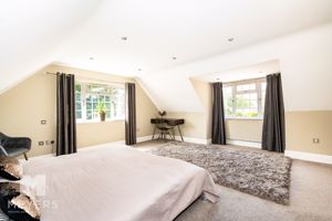 Photo 26- click for photo gallery